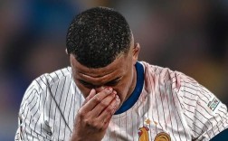 姆巴佩迪马利亚,姆巴佩躺地