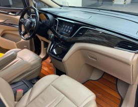 别克gl8商务车内饰图片(别克商务gl8内部介绍图)