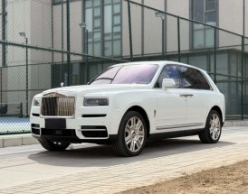 宾利库里南suv多少钱／宾利添越和库里南哪个好看