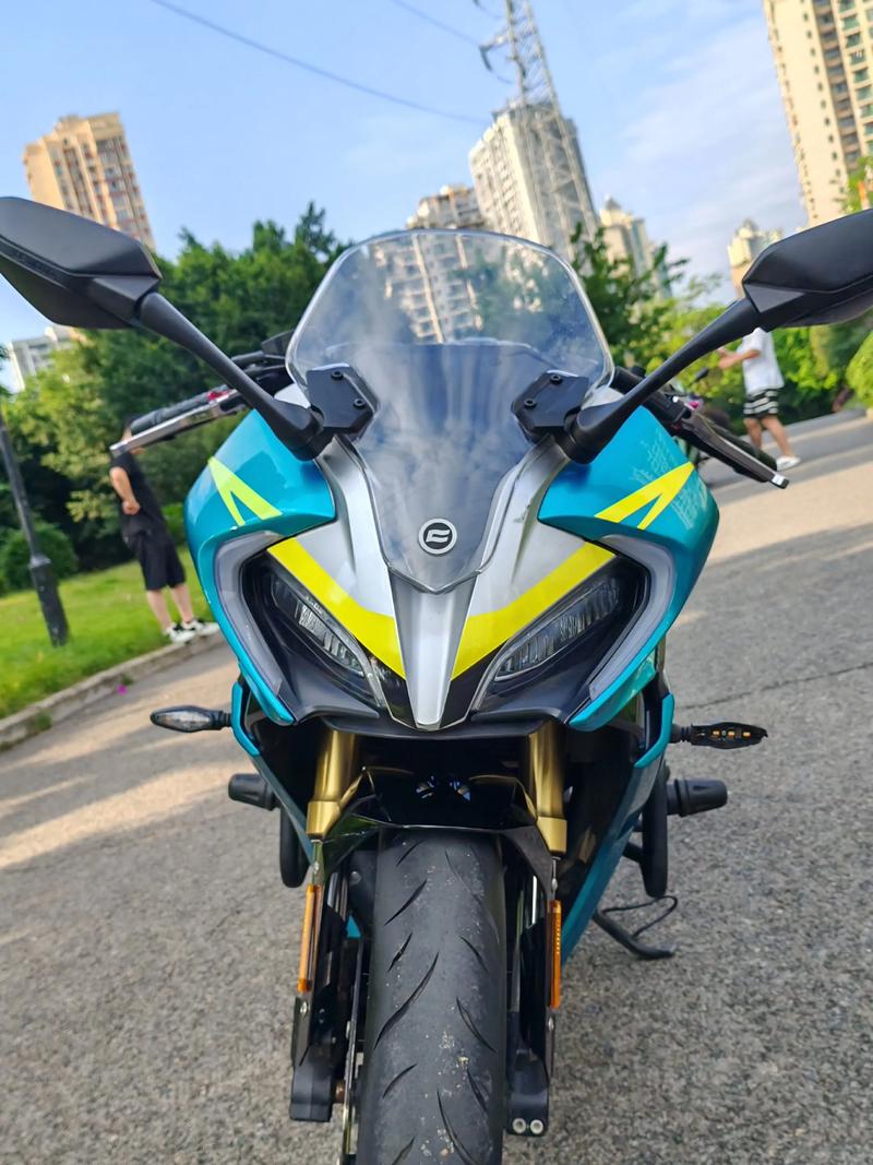 春风250sr加几号汽油,春风250sr加几升机油