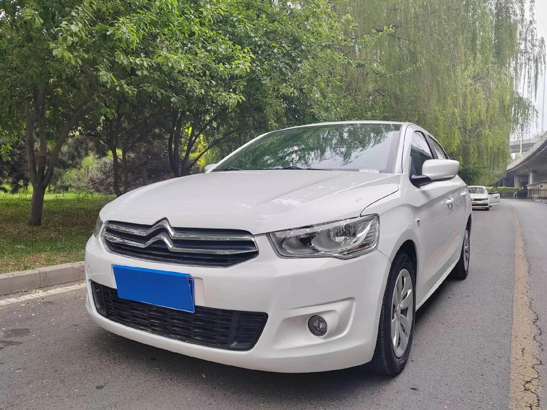 2016款爱丽舍报价及图片(2016款爱丽舍报价及图片大全)