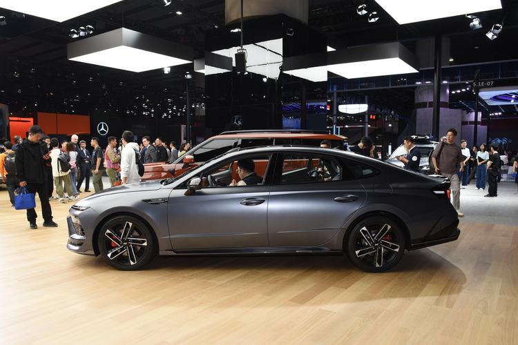 现代索纳塔十一代/现代索纳塔十一代落地价多少钱