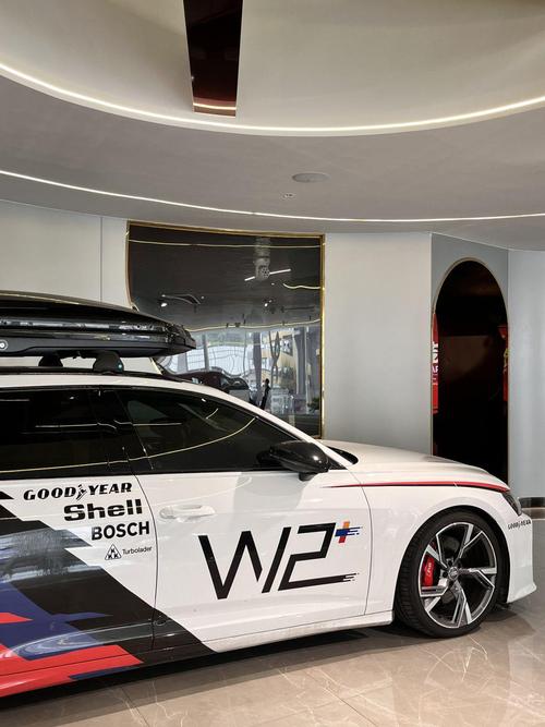 奥迪a6改装 奥迪A6改装床车的视频