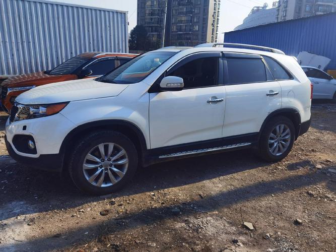 2012年的索兰托现在值多少钱(12年索兰托图片)