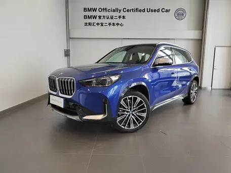 宝马x1蓝色,宝马x1蓝色撞车图片