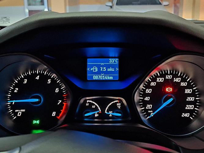 经典福克斯两厢油耗 经典福克斯两箱16自动舒适油耗