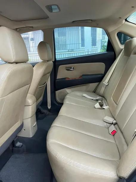 2010款现代悦动报价及图片,2010款现代悦动内饰图片