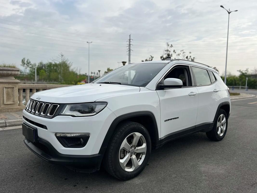 吉普指南者2020款报价及图片(吉普指南者图片大全2019)