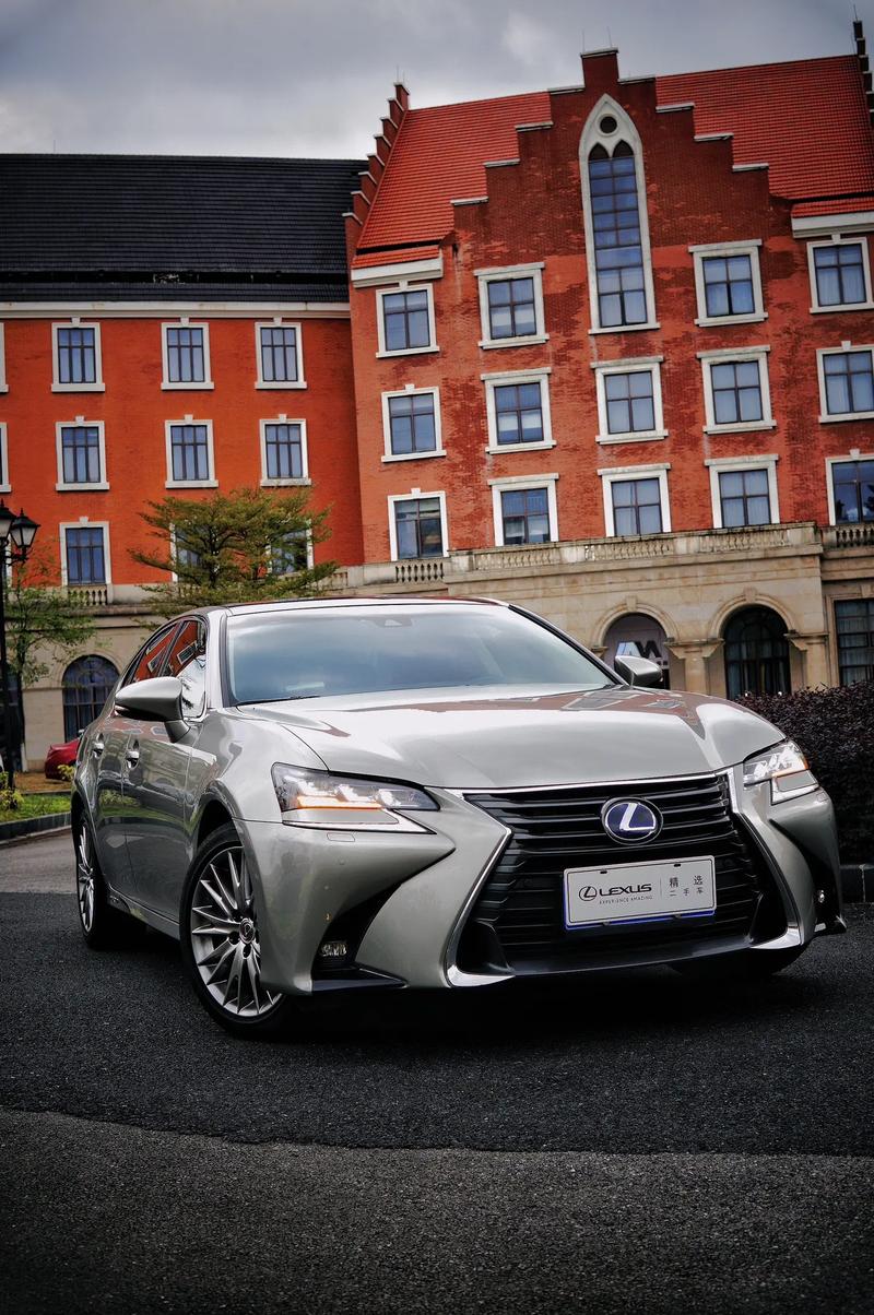 凌志雷克萨斯最新款(凌志雷克萨斯车款图片)