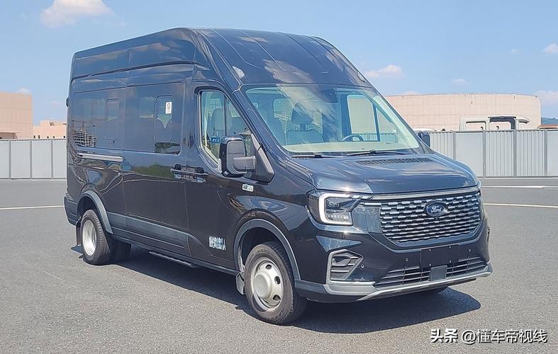 三菱得利卡四驱版价格,全新三菱得利卡mpv标四驱