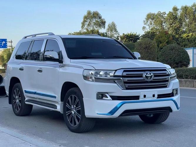 兰德酷路泽v8最新款(兰德酷路泽v8vxr价格)